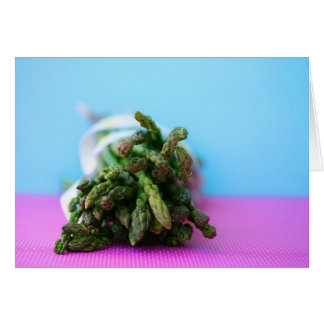 鉛筆はアスパラガスを薄くします