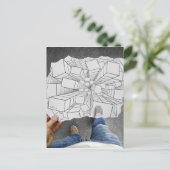 鉛筆Vsカメラ – Vertigo ポストカード (スタンド正面)