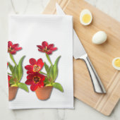 鉢植えな成長した赤いチューリップの写真 キッチンタオル (四つ折り)