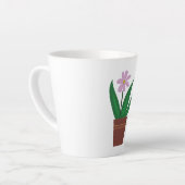 鉢植えの紫の花 カフェラテマグ (左アングル)