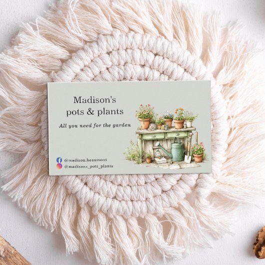 鉢植え庭の中央の水色 名刺