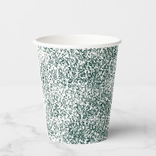 銀が白い液体の池に滴る 紙コップ (正面)