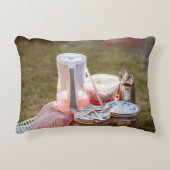 銀と青のフローラプレート アクセントクッション (正面)