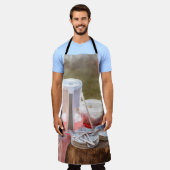 銀と青のフローラプレート エプロン (着用した状態)