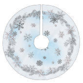 銀のスノーフレークと青い水色 ブラッシュドポリエステルツリースカート (正面)