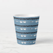 銀のスプーンと刺繍のような糸柄のマグカップ カフェラテマグ (正面)