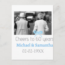 銀のリボンが60周年記念結婚を祝う