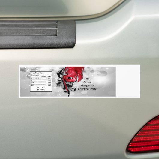 銀の仮装で赤いウォーターボトルラベル バンパーステッカー (車上)