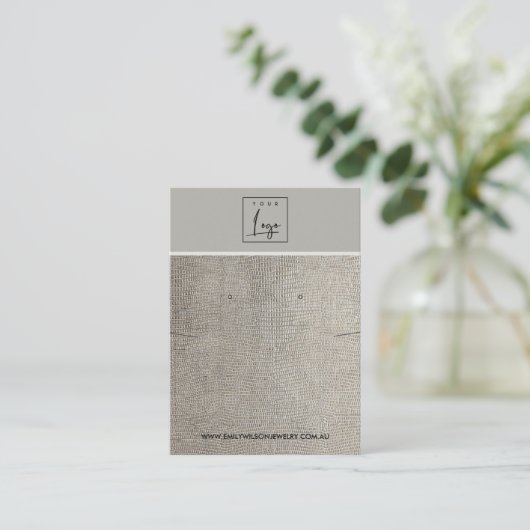 銀の皮のテクスチャーのネックレスイヤリングディスプレイ 名刺 (スタンド正面)