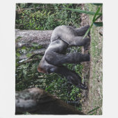 銀の背部ゴリラ フリースブランケット (正面)