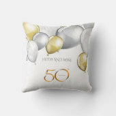 銀または金ゴールド第50記念日の装飾用クッション。 "NAME クッション (裏面)