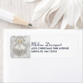 銀エレガントのクリスマスボールオン《写真》ぼけ味 ラベル (インサイチュ)