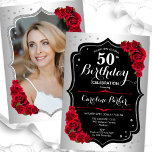 銀エレガント黒赤写真第50誕生日 招待状<br><div class="desc">エレガントフローラ50歳の誕生日の招待状とカードの後ろの写真。グラムデザインフェイク銀。赤いバラ、スクリプトフォント、紙吹雪を備えている。大人スタイリッシュのお祝いパーティーに最適。独自の詳細でパーソナライズどんなカスタマイズ年でもいい！印刷されたZazzle招待状または即時ダウンロードのデジタル印刷可能なテンプレート。</div>