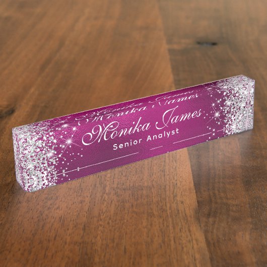 銀ガーリーグリッターホットピンクフォイルグラデーションカスタム デスクネームプレート (側面)