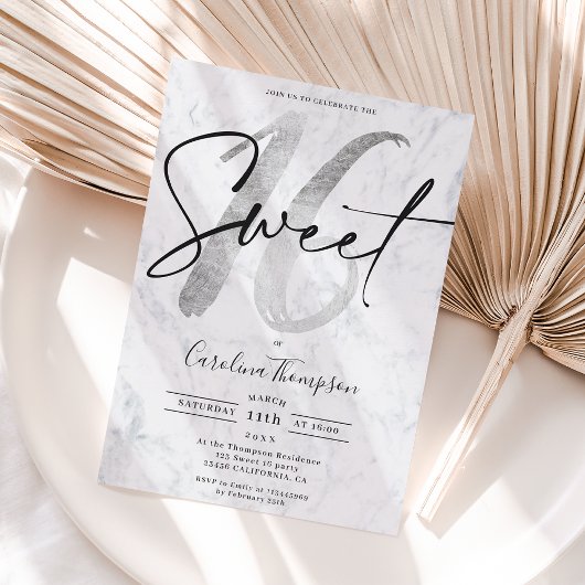 銀ガーリー大理石縁どの台本の写真Sweet 16 招待状