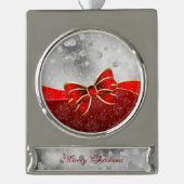 銀グリッターと赤クリスマススススススパークルスボウ シルバープレートバナーオーナメント (正面)
