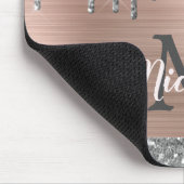 銀グリッタードリップピンク金属モノグラム マウスパッド (コーナー)