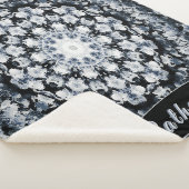 銀パーソナライズされたと黒のフローラガラス曼荼羅 シェルパブランケット (3/4)