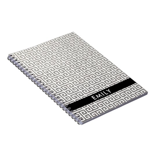 銀パーソナライズされた箔と白ギリシャ鍵 ノートブック (右側)