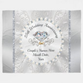 銀パーソナライズされた縁記念カップル フリースブランケット (正面(横))