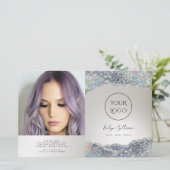 銀フェイクグリッター箔2折パンフレット (スタンド正面)