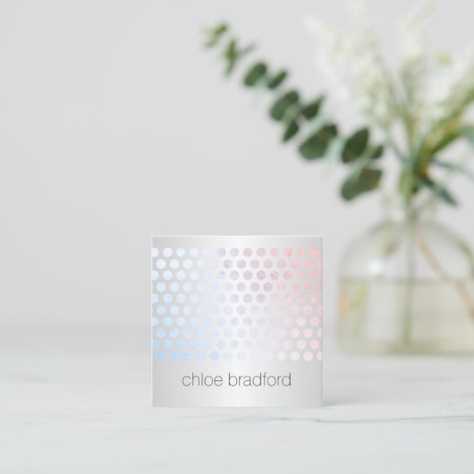 銀モダン上のホログラフィックドットフェイクパターン スクエア名刺 (スタンド正面)