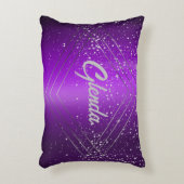 銀モノグラムモダン付き紫ブラシ仕上げ金属 | アクセントクッション (正面(垂直))