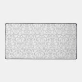 銀ヴィンテージビクトリアンダマスクシームレスパターン デスクマット (正面)