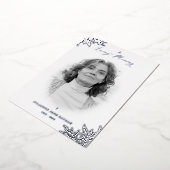 銀実在葬白黒写真追悼 箔招待状 (回転した状態)