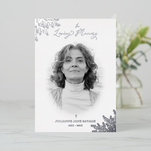 銀実在葬白黒写真追悼 箔招待状 (立ち正面)