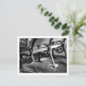 銀杏の公園ベンチデザイン:東京 ポストカード (スタンド正面)