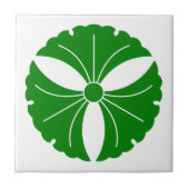 銀杏葉三 タイル (正面)