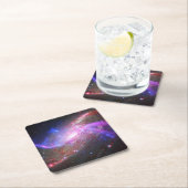 銀河の光が渦巻き銀河系Ngc 4258に現れる。 スクエアペーパーコースター (インサイチュ)