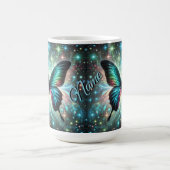 銀河の輝きと星を持つきらめく蝶 コーヒーマグカップ (中央)