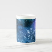 銀河愛好家のための星空の青空と白いスパークル ボーンチャイナマグカップ (正面)