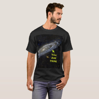銀河系にここにあります Tシャツ