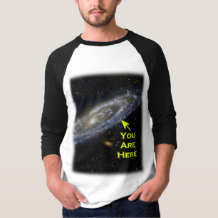 銀河系にここにあります Tシャツ