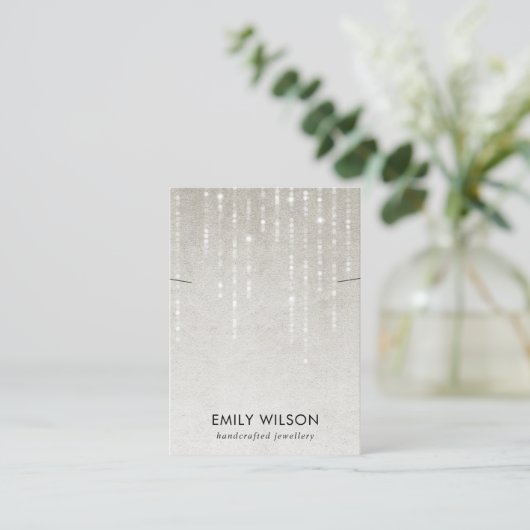 銀灰色のライトストリングネックレスバンドディスプレイ 名刺 (スタンド正面)