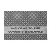 銀灰色の金属の花と宝石のパターン