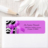 銀玉の熱いピンクと白ストライプののゼブラ ラベル (インサイチュ)