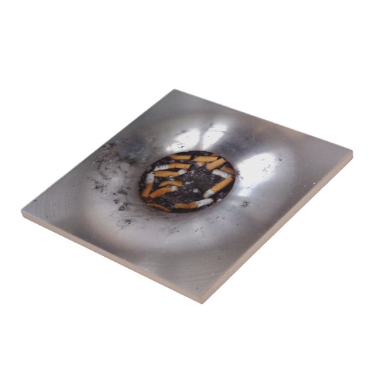 銀色のお尻を吸う灰皿におもしろい入れ タイル (側面)