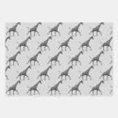 銀色のキリンのタイル模様の群れ ラッピングペーパーシート (正面3)