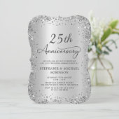 銀色のグリッター メタリック 25周年記念結婚式 招待状 (スタンド正面)