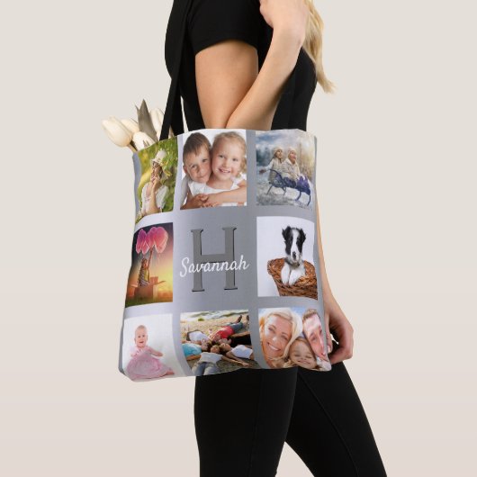 銀色のコラージュのモノグラム名 トートバッグ (クローズアップ)