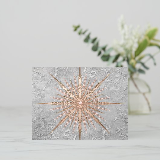 銀色のスノーフレークピンクエレガントヴィンテージ冬 箔シーズンポストカード (立ち正面)