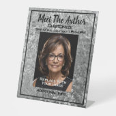 銀色の作家を満たす 台座サイン (正面)