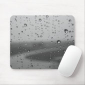 銀色の背景に雨が降る マウスパッド (マウス)