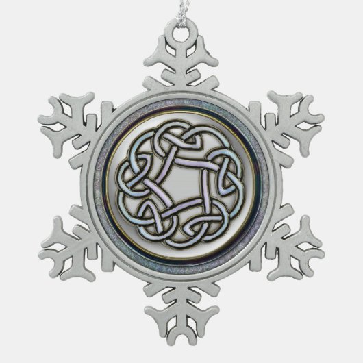 銀製のケルト結び目模様の雪片のクリスマスのオーナメント スノーフレークピューターオーナメント (正面)