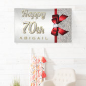 銀製のスパンコールの赤くフェイクな弓第70誕生日 横断幕 (インサイチュ)