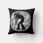 銀製のディスコの球のクールなレトロの歌手のダンサー クッション (裏面)